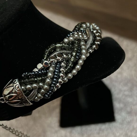 Premier Designs “Interwoven” Necklace - Picture 4 of 4